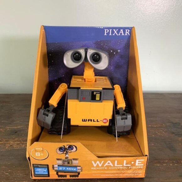 Disney / Pixar Wall-e R/C Remote Control Robot - Picture 1 of 5